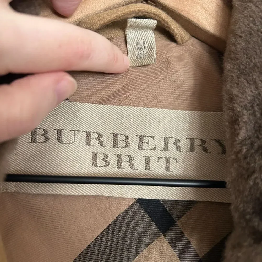 Burberry Camel Wool Coat Trench with Removable Collar and Belt - Picture 5 of 13